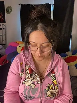 Snapshot of MsConejitaa chatting on 12-29-24, 06:05 MsConejitaa online show from 12-29-24, 06:05