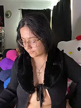 Snapshot of MsConejitaa chatting on 02-08-25, 06:12 MsConejitaa online show from 02-08-25, 06:12