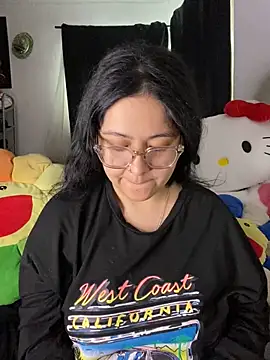 Snapshot of MsConejitaa chatting on 02-10-25, 06:45 MsConejitaa online show from 02-10-25, 06:45
