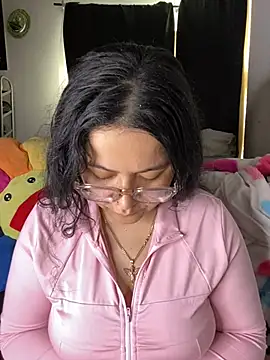 Snapshot of MsConejitaa chatting on 03-10-25, 02:05 MsConejitaa online show from 03-10-25, 02:05