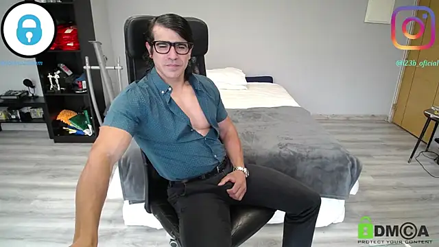 samricci21 online show from 04-14-26, 10:54