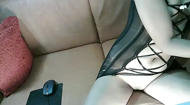 Snapshot of Sweet_kitty60xx chatting on 01-28-25, 02:32 Sweet kitty60xx online show from 01-28-25, 02:32