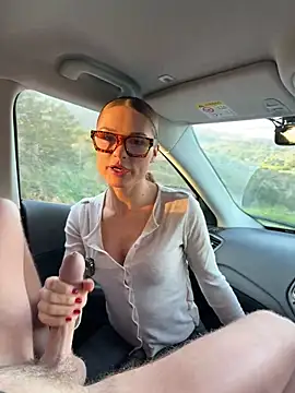 Nicoleevien online show from 03-12-26, 04:40