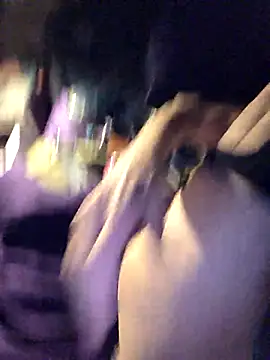 Snapshot of Vonniecd chatting on 09-28-25, 10:09 Vonniecd online show from 09-28-25, 10:09