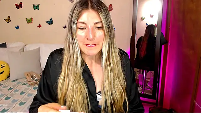 Jolie-Mature online show from 01-14-26, 11:42