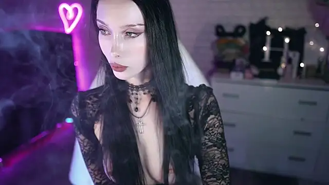  Uindi  online show from 12-20-24, 04:46