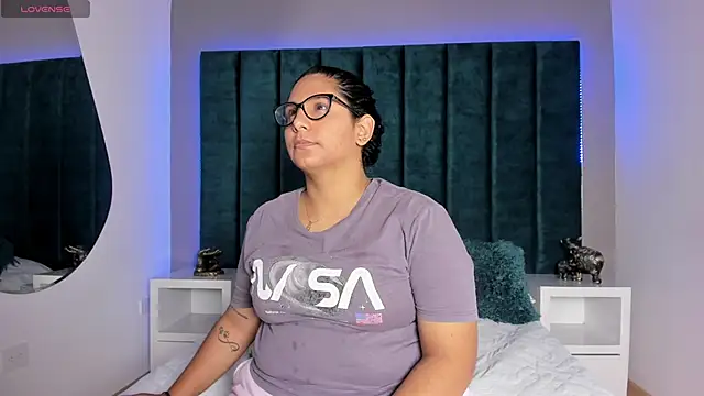 DanielleEvans  online show from 01-19-26, 11:25