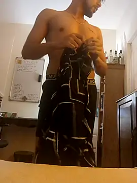 Snapshot of _IRRESISTIBLE_ chatting on 12-05-24, 06:43  IRRESISTIBLE  online show from 12-05-24, 06:43