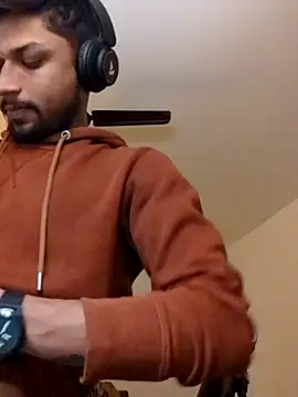 Snapshot of _IRRESISTIBLE_ chatting on 01-17-25, 04:04  IRRESISTIBLE  online show from 01-17-25, 04:04