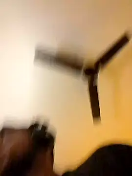 Snapshot of _IRRESISTIBLE_ chatting on 01-20-25, 03:39  IRRESISTIBLE  online show from 01-20-25, 03:39