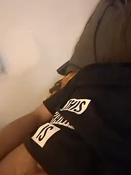 Snapshot of _IRRESISTIBLE_ chatting on 02-05-25, 07:20  IRRESISTIBLE  online show from 02-05-25, 07:20