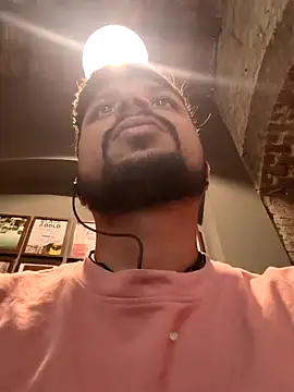 Snapshot of _IRRESISTIBLE_ chatting on 02-14-25, 11:10  IRRESISTIBLE  online show from 02-14-25, 11:10