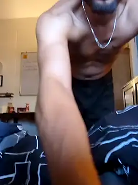 Snapshot of _IRRESISTIBLE_ chatting on 02-15-25, 12:43  IRRESISTIBLE  online show from 02-15-25, 12:43