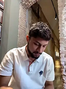 Snapshot of _IRRESISTIBLE_ chatting on 02-21-25, 07:45  IRRESISTIBLE  online show from 02-21-25, 07:45