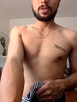 Snapshot of _IRRESISTIBLE_ chatting on 09-16-25, 01:01  IRRESISTIBLE  online show from 09-16-25, 01:01