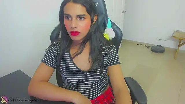 Kim Wexler online show from 02-07-25, 04:37