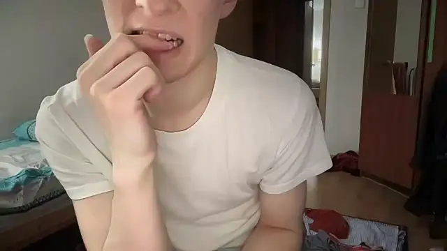 Snapshot of Lamonteik chatting on 03-16-25, 06:12 Lamonteik online show from 03-16-25, 06:12
