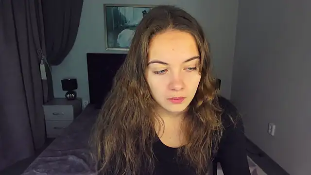 KristinaLoison online show from 12-20-24, 04:14