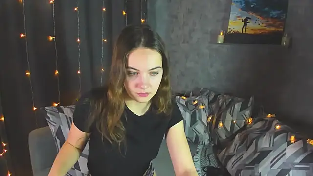 KristinaLoison online show from 02-02-25, 05:48