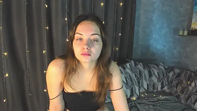 KristinaLoison online show from 02-12-25, 06:40