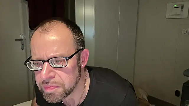 FABIOGLASSES online show from 02-15-26, 11:56