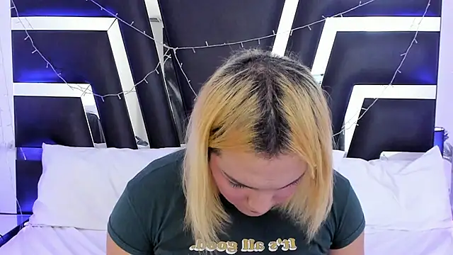 katya kozlov online show from 12-23-25, 03:37