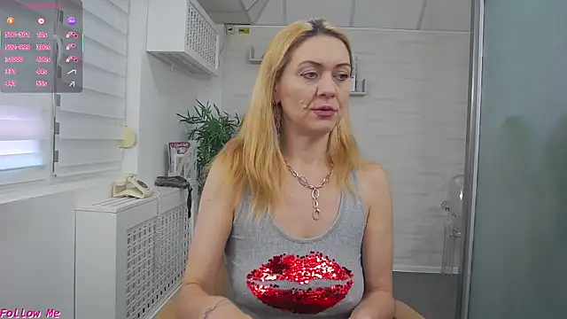 EllaMilf  online show from 08-09-26, 11:15