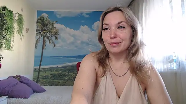 soaring love online show from 09-18-25, 04:47