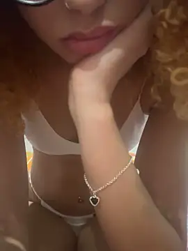 laisviana21 online show from 11-06-25, 08:54