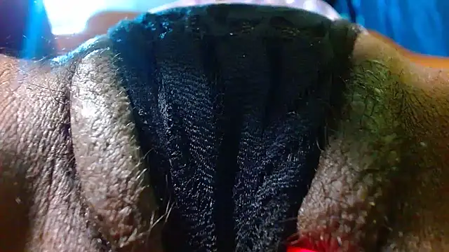 bethanywilson 23 online show from 12-21-25, 05:31