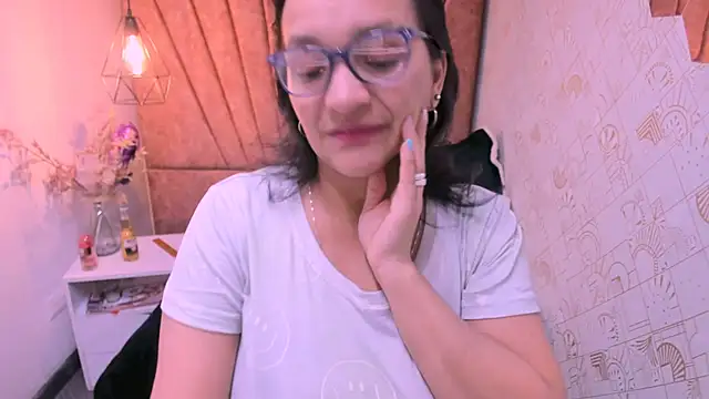 MarilynMiilf  online show from 09-11-25, 08:31