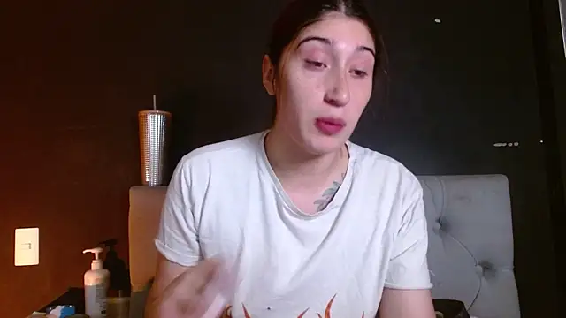 Red-moon1 online show from 07-03-26, 04:52