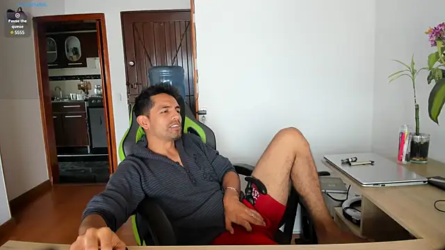 EuphoriaBoys online show from 12-15-24, 07:42