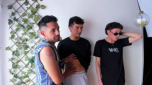 EuphoriaBoys online show from 12-26-24, 07:38