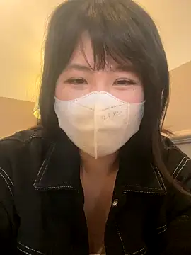 Onee-Chew online show from 11-26-25, 08:59