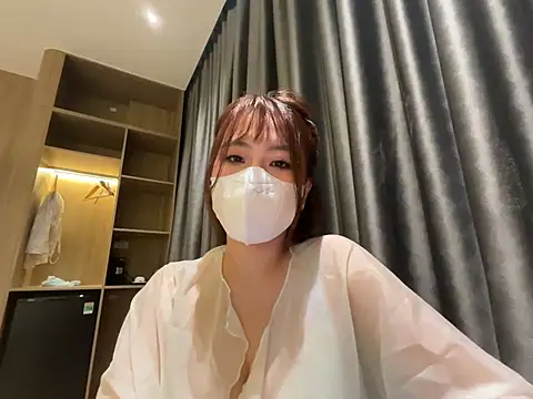 Snapshot of Onee-Chew chatting on 06-07-26, 04:11 Onee-Chew online show from 06-07-26, 04:11