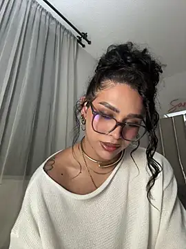 Samantha Bernardo online show from 07-17-26, 04:30