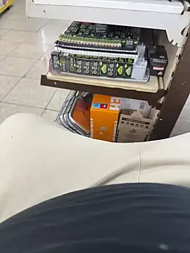 Snapshot of buri232 chatting on 02-28-25, 12:42 buri232 online show from 02-28-25, 12:42