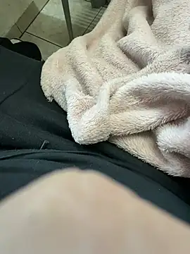 Snapshot of buri232 chatting on 03-03-25, 08:05 buri232 online show from 03-03-25, 08:05