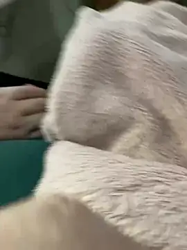 Snapshot of buri232 chatting on 03-06-25, 02:18 buri232 online show from 03-06-25, 02:18