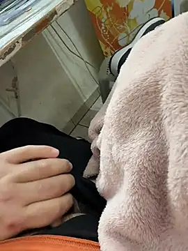 Snapshot of buri232 chatting on 03-15-25, 08:15 buri232 online show from 03-15-25, 08:15