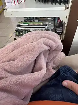 Snapshot of buri232 chatting on 03-19-25, 02:13 buri232 online show from 03-19-25, 02:13