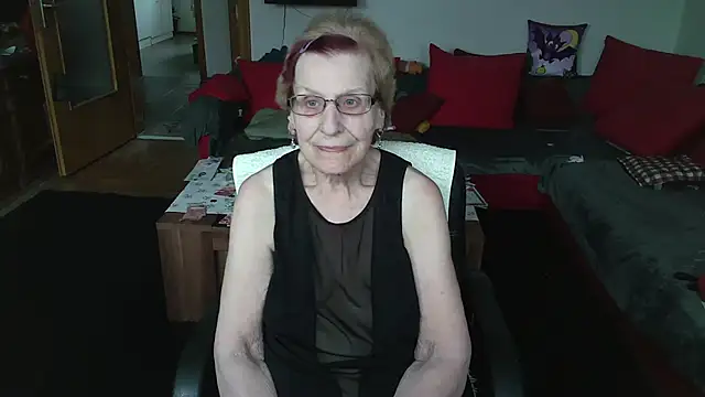 HeisseomaOriginal online show from 04-13-26, 07:14