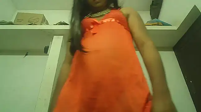 Snapshot of Akhilamolu_the_transsissy chatting on 12-19-24, 05:50 Akhilamolu the transsissy online show from 12-19-24, 05:50