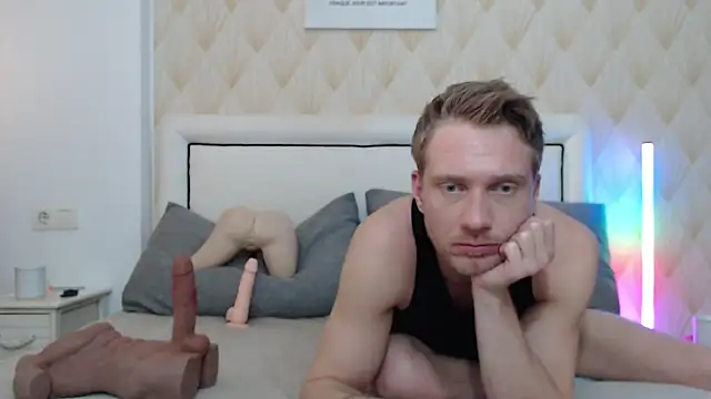 Snapshot of redheadxxl chatting on 03-13-26, 04:35 redheadxxl online show from 03-13-26, 04:35