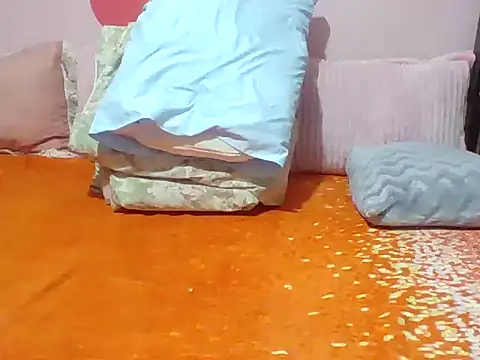 miss melis online show from 12-15-25, 04:50