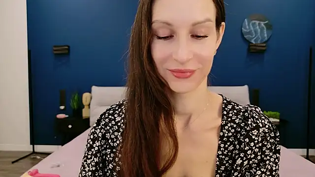 Snapshot of Mila_Anders chatting on 07-08-26, 04:28 Mila Anders online show from 07-08-26, 04:28