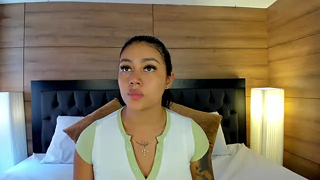 CameronCollins  online show from 03-10-26, 07:30