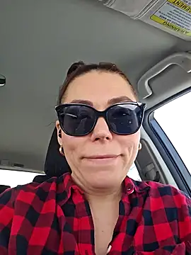 Ellie-L-Elizabeth online show from 02-18-25, 02:27