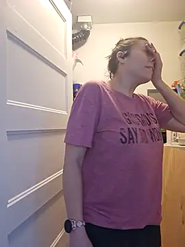 Ellie-L-Elizabeth online show from 02-13-26, 05:20